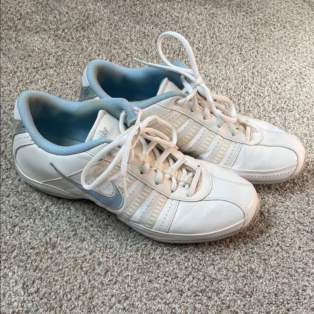 Nike Women's Zumba White and Light Blue Sneakers